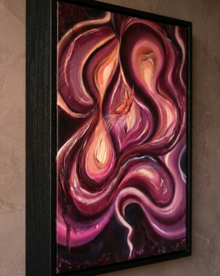 Quadro moderno astratto femminile Open Heart Portal della collezione Eterea, stampa su tela già intelaiata e incorniciata pronta da appendere.