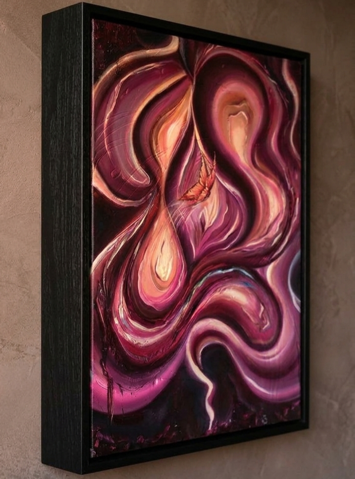 Quadro moderno astratto femminile Open Heart Portal della collezione Eterea, stampa su tela già intelaiata e incorniciata pronta da appendere.